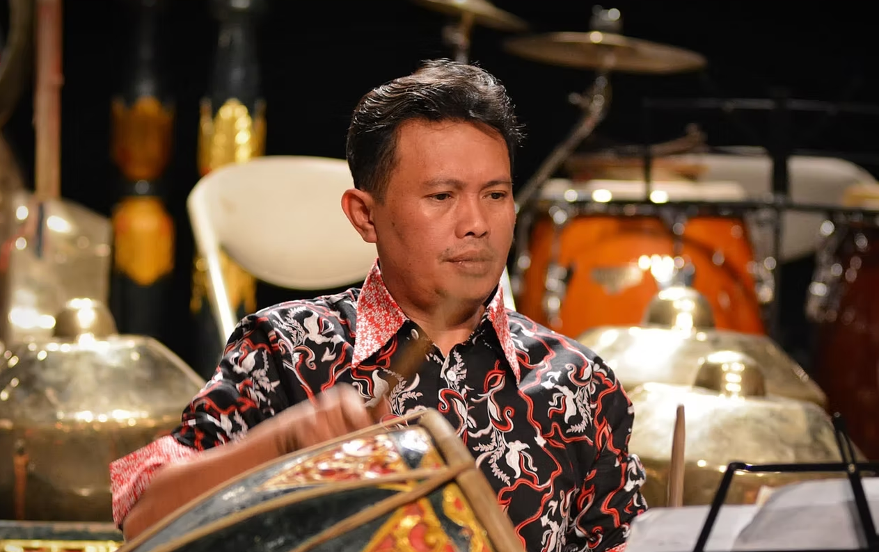 Iwan Gunawan: Spirit dan Api Inspirasi yang Tetap Abadi